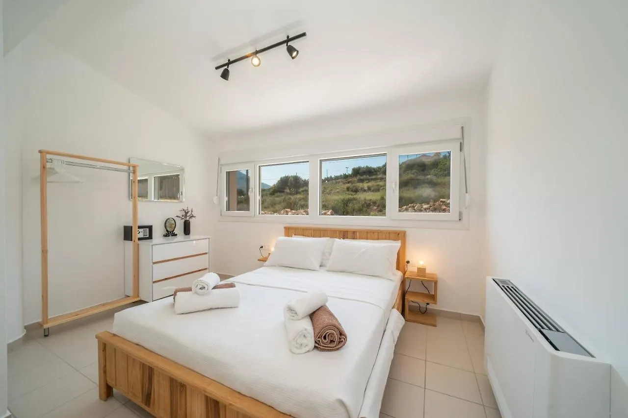 Kandia Apartment Agia Efimia Greece